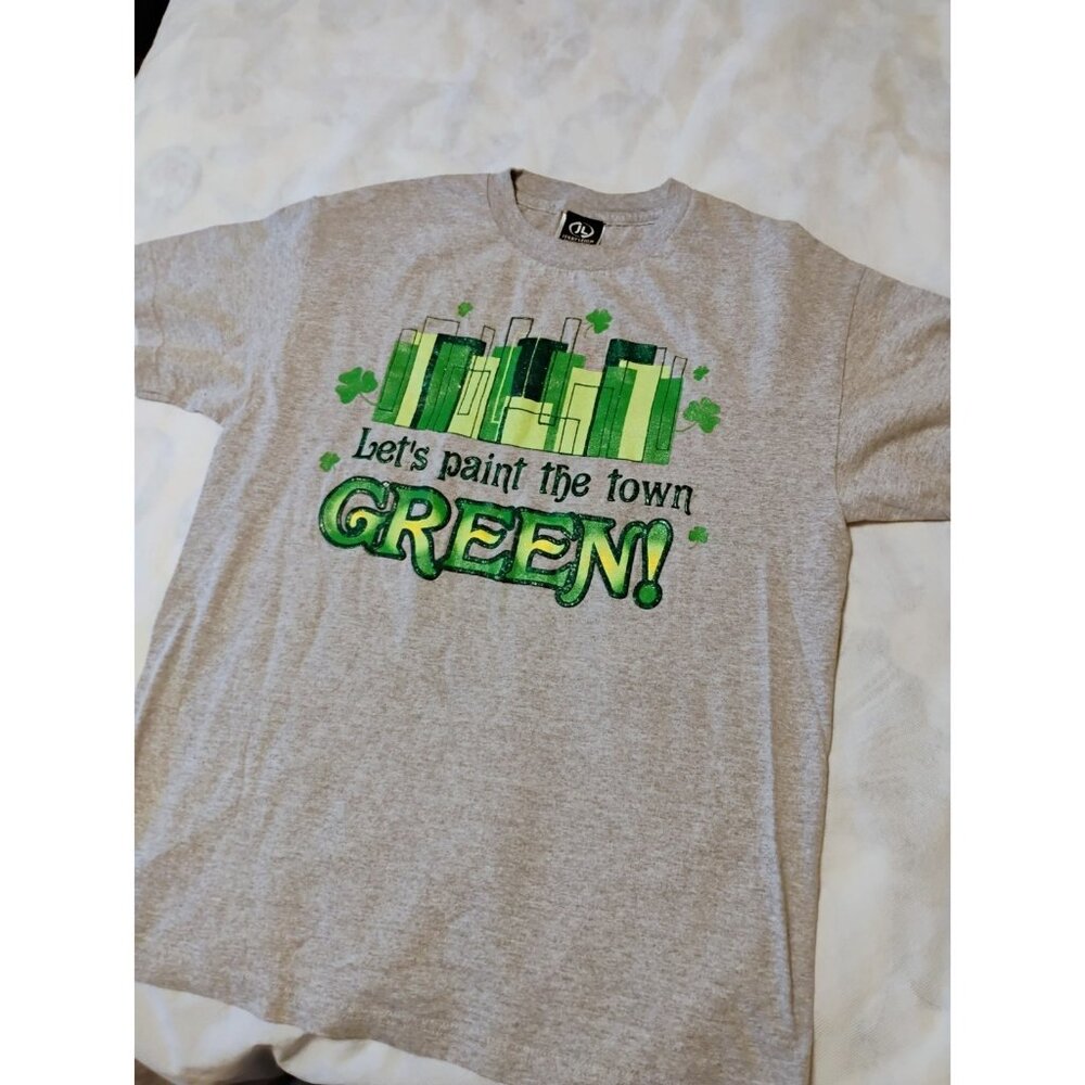 Jerry Leigh Large T-Shirt St. Patrick's Day Puff Print Paint The Town Green